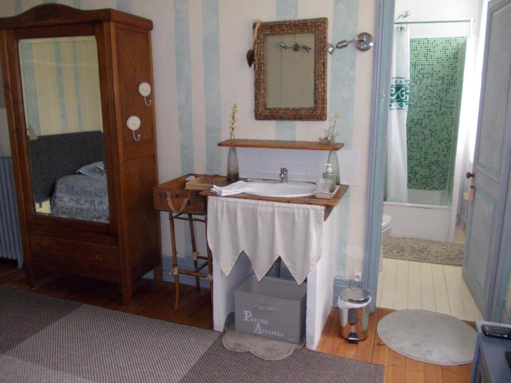 B&B Maison Gaudinコニャック 部屋 写真